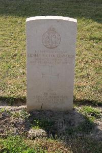 Ismailia War Memorial Cemetery - Edwards, Ernest Victor